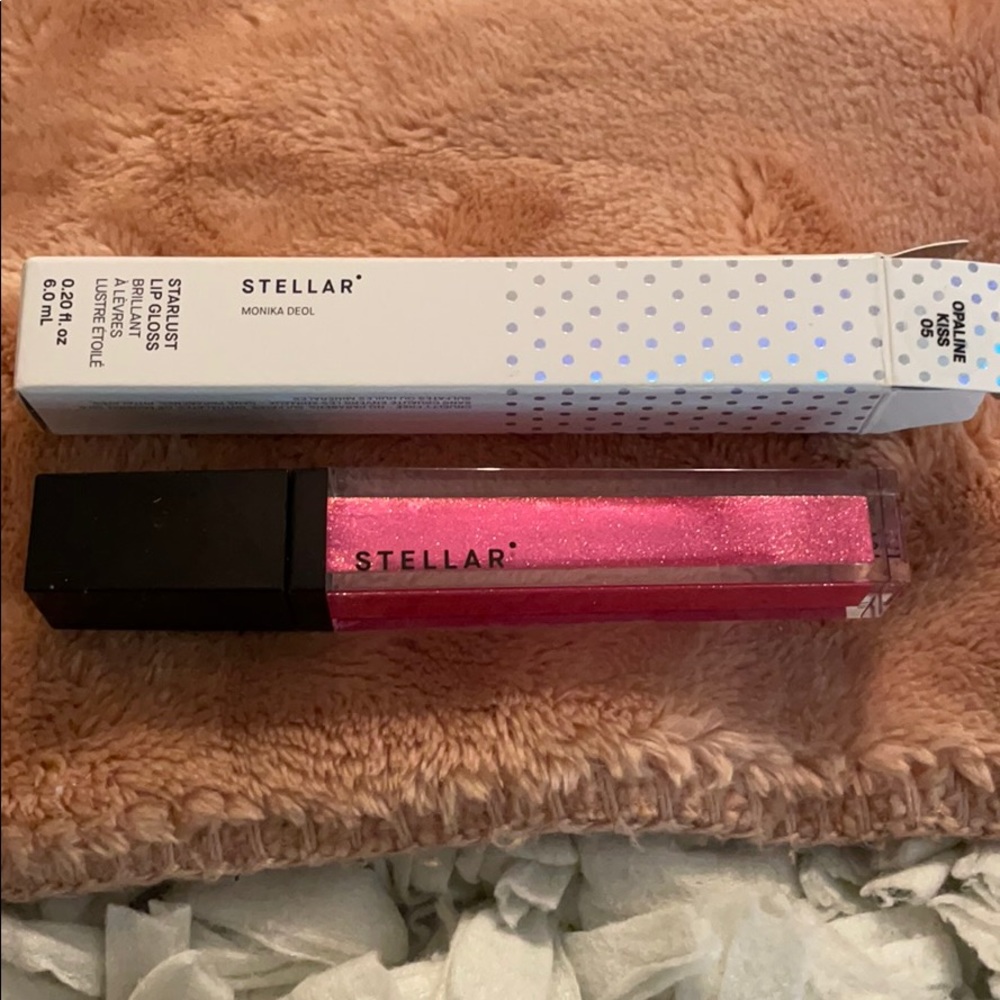 BNIB, Stellar Liogloss in Opaline